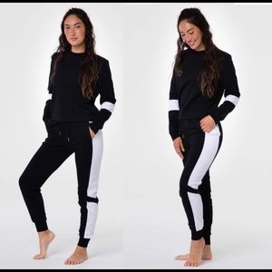 Onzie Black & White Blocked Sweatpants. Size M/L